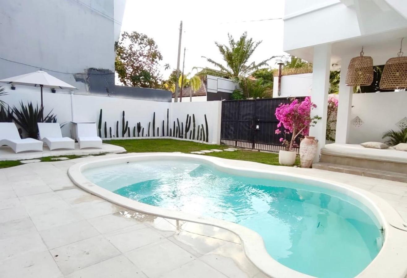 Casa De Lupe 5 Bedroom Villa In Kerobokan Seminyak Dış mekan fotoğraf