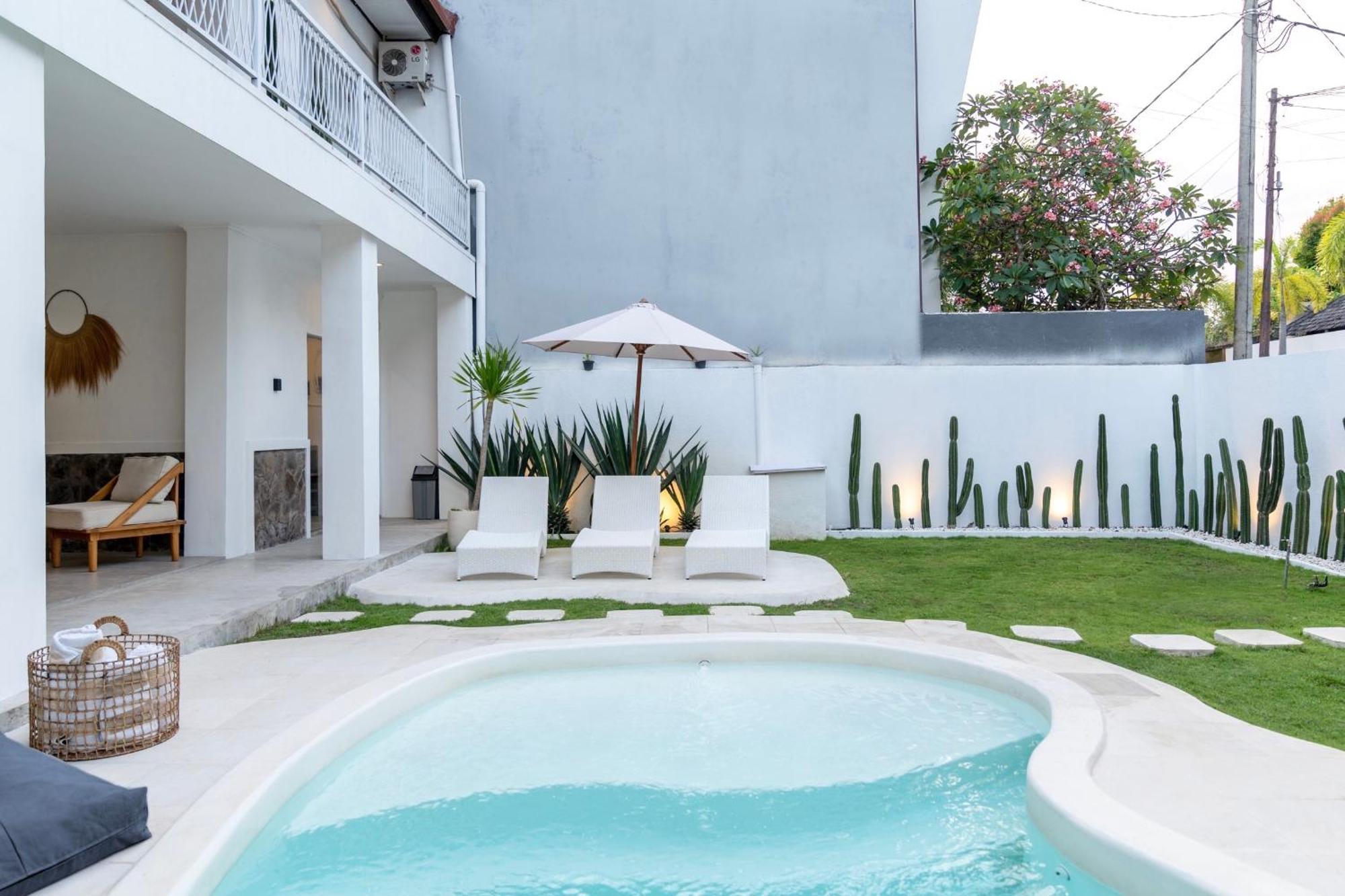 Casa De Lupe 5 Bedroom Villa In Kerobokan Seminyak Dış mekan fotoğraf