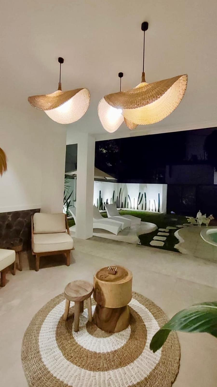 Casa De Lupe 5 Bedroom Villa In Kerobokan Seminyak Dış mekan fotoğraf